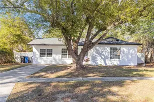 204 Circle Hill Dr, Brandon, FL 33510 - Photo 1
