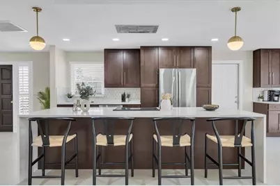 10100 Paradise Boulevard, Treasure Island, FL 33706 - Photo 6