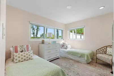 1112 38th Avenue NE, Saint Petersburg, FL 33704 - Photo 20