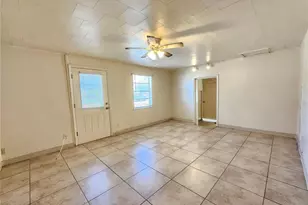 103 W Carver St, Lakeland, FL 33805 - Photo 4