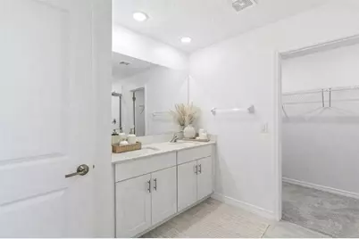 35132 Ackley Trace, Zephyrhills, FL 33541 - Photo 16