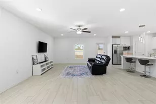 35132 Ackley Trce, Zephyrhills, FL 33541 - Photo 8