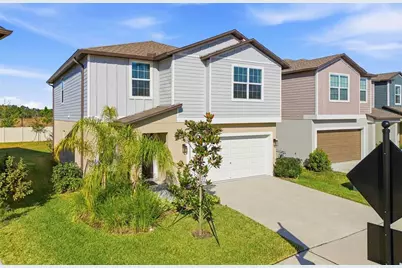 35132 Ackley Trace, Zephyrhills, FL 33541 - Photo 2