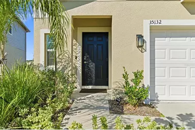 35132 Ackley Trace, Zephyrhills, FL 33541 - Photo 4