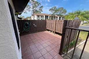 1725 Pine Ridge Way E, Palm Harbor, FL 34684 - Photo 4