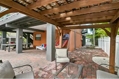 2511 Avenue C #West, Bradenton Beach, FL 34217 - Photo 20