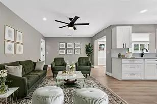 2161 Wateroak Dr N, Clearwater, FL 33764 - Photo 32