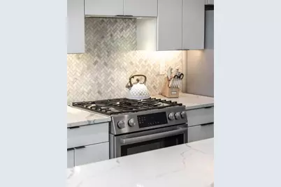 865 S 6 Avenue S #17, Saint Petersburg, FL 33701 - Photo 4