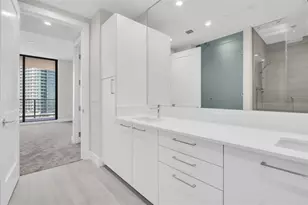 275 1st Ave S, Saint Petersburg, FL 33701 - Photo 24