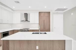 275 1st Ave S, Saint Petersburg, FL 33701 - Photo 8