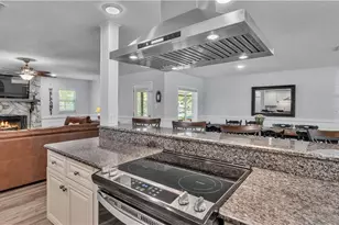 11308 W Amerindian Ct, Crystal River, FL 34429 - Photo 12