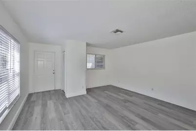 11507 Valencia Drive #A, Seffner, FL 33584 - Photo 4