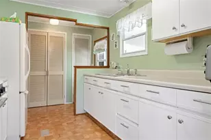 183 Philadelphia Blvd, Palm Harbor, FL 34684 - Photo 10