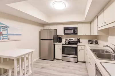 1055 W Peppertree Drive #506AA, Sarasota, FL 34242 - Photo 6