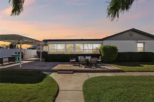 3963 14th St NE, Saint Petersburg, FL 33703 - Photo 2