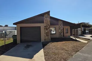 5908 Forest Ln, Zephyrhills, FL 33542 - Photo 2