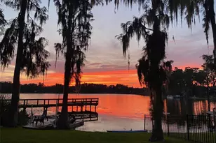 18010 Clear Lake Dr, Lutz, FL 33548 - Photo 2