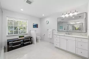 18010 Clear Lake Dr, Lutz, FL 33548 - Photo 36