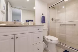 1055 W Peppertree Dr, Sarasota, FL 34242 - Photo 24