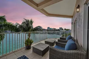 205 Brightwater Dr, Clearwater Beach, FL 33767 - Photo 16