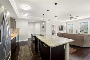 205 5th Ave N, Saint Petersburg, FL 33701 - Photo 2