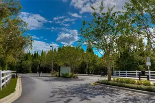 1019 Tullamore Dr, Wesley Chapel, FL 33543 - Photo 2