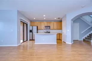 1019 Tullamore Dr, Wesley Chapel, FL 33543 - Photo 10