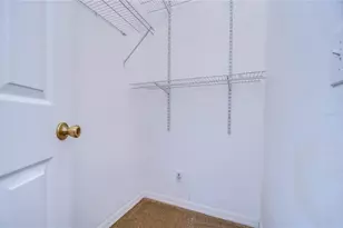 1019 Tullamore Dr, Wesley Chapel, FL 33543 - Photo 28