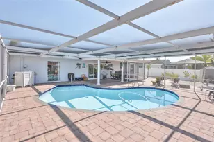6518 Senegal Palm Way, Apollo Beach, FL 33572 - Photo 2