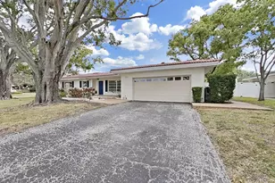 1701 Laurie Ln, Belleair, FL 33756 - Photo 2