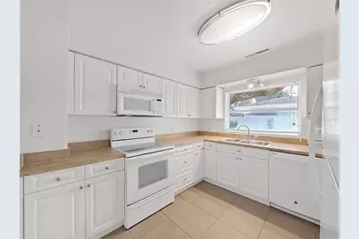 1701 Laurie Lane, Belleair, FL 33756 - Photo 12