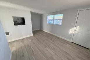 1101 E 140th Ave, Tampa, FL 33613 - Photo 4