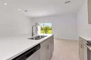 34234 Polacca Ln, Wesley Chapel, FL 33543 - Photo 12