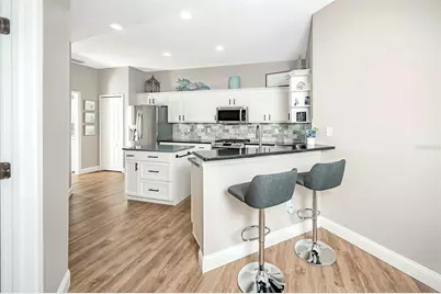 5911 Phoebenest Drive, Lithia, FL 33547 - Photo 10