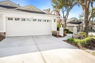 5911 Phoebenest Dr, Lithia, FL 33547 - Photo 4