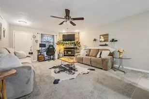 23205 Club Villas Dr, Land O Lakes, FL 34639 - Photo 4