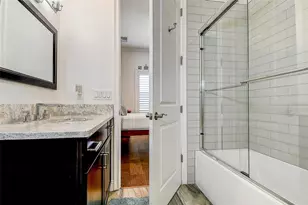411 Regent Ln N, Saint Petersburg, FL 33701 - Photo 28