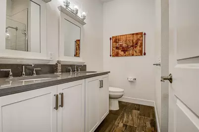 411 Regent Lane N, Saint Petersburg, FL 33701 - Photo 32