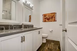 411 Regent Ln N, Saint Petersburg, FL 33701 - Photo 32