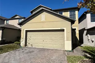 2703 Garden Falls Dr, Brandon, FL 33511 - Photo 2