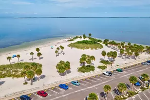 402 Village Dr, Tarpon Springs, FL 34689 - Photo 30