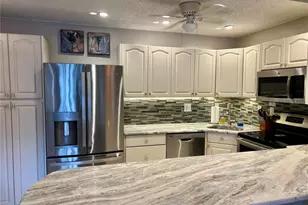 1151 Pine Ridge Cir W, Tarpon Springs, FL 34688 - Photo 10