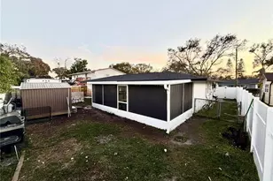 4911 Shetland Ave, Tampa, FL 33615 - Photo 4