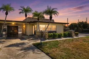 5153 Turquoise Ln, New Port Richey, FL 34652 - Photo 2