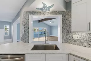 11145 4th St E, Treasure Island, FL 33706 - Photo 14