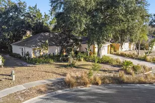 6041 Canopy Oaks Circle, New Port Richey, FL 34653 - Photo 2