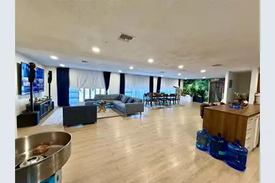 4022 54th Avenue N, Saint Petersburg, FL 33714 - Photo 40