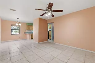 1715 W Overpar Dr, Tampa, FL 33612 - Photo 10