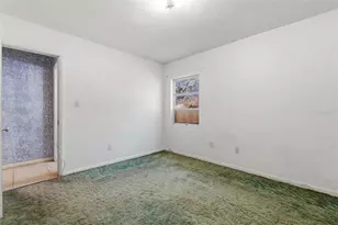 1715 W Overpar Dr, Tampa, FL 33612 - Photo 40