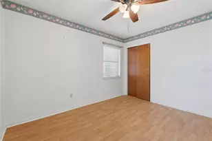 1715 W Overpar Dr, Tampa, FL 33612 - Photo 36